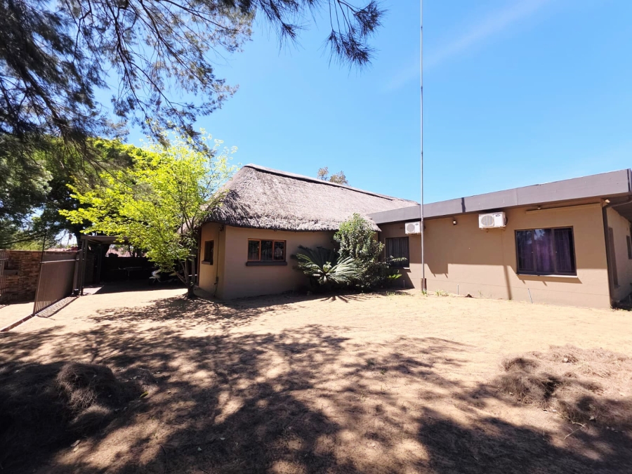 3 Bedroom Property for Sale in Vaalpark Free State